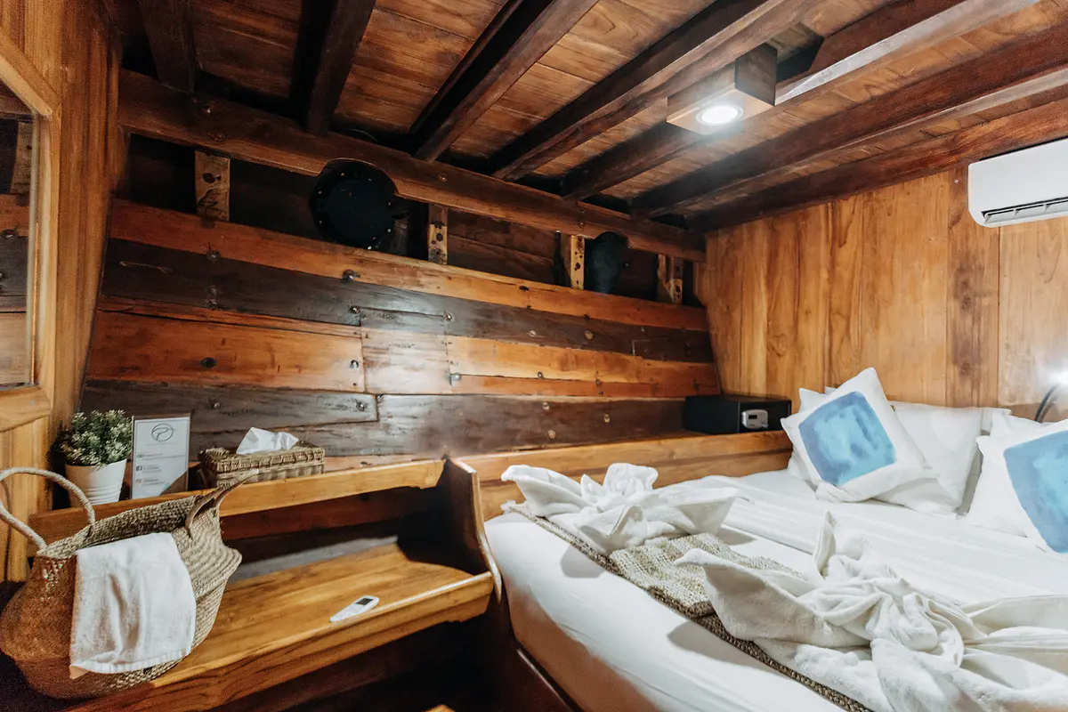 Double Deluxe - Image 1